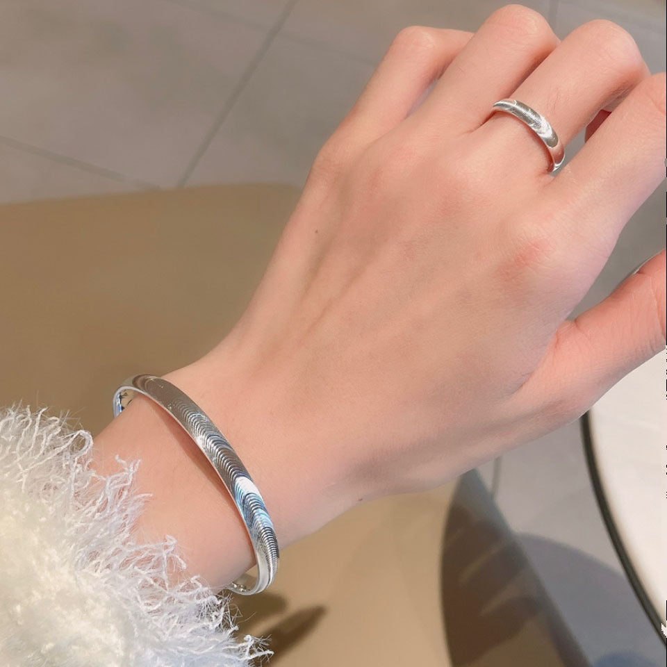 ✨🌙Captivant tous les regards : une bague œil-de-chat raffinée🌙✨