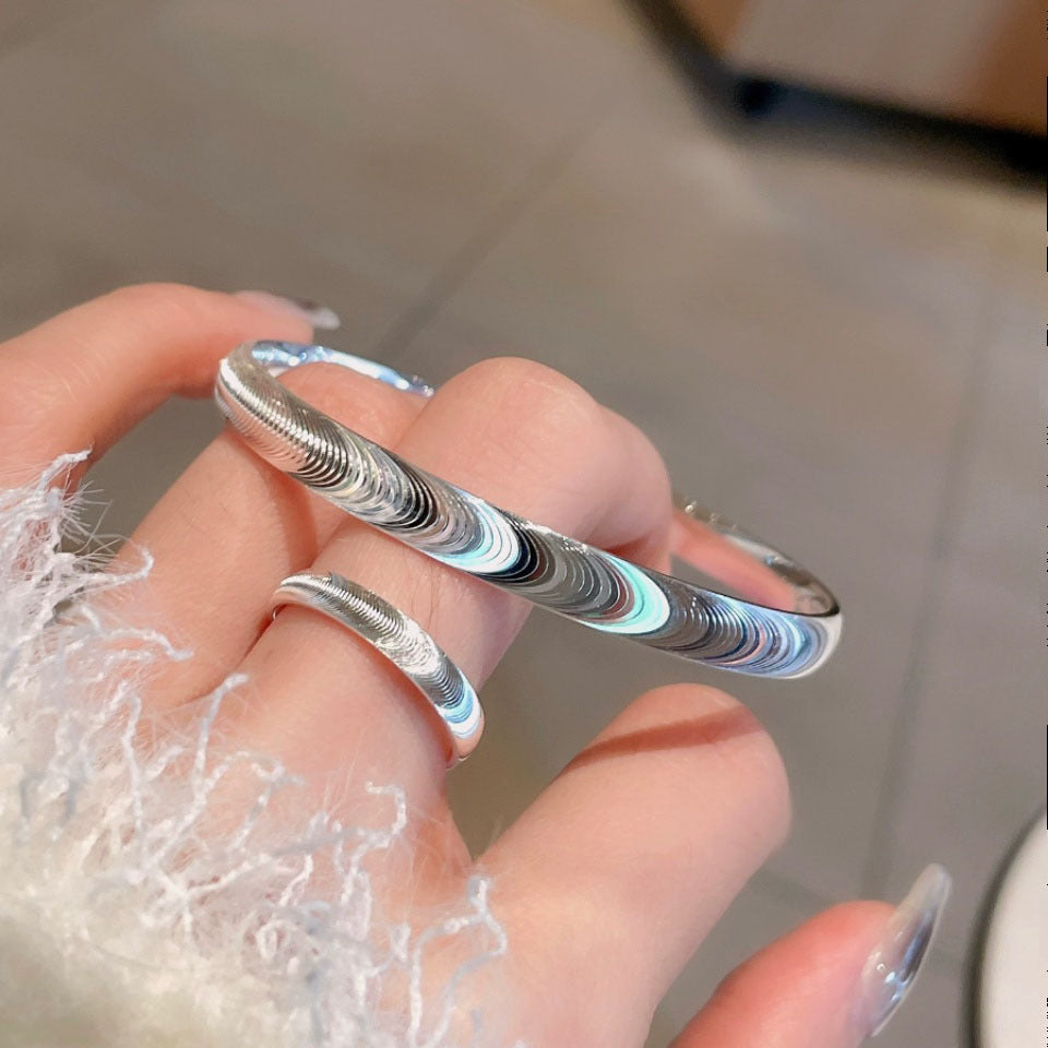 ✨🌙 Captivez tous les regards – Le bracelet en pierre œil-de-chat poli 🌙✨