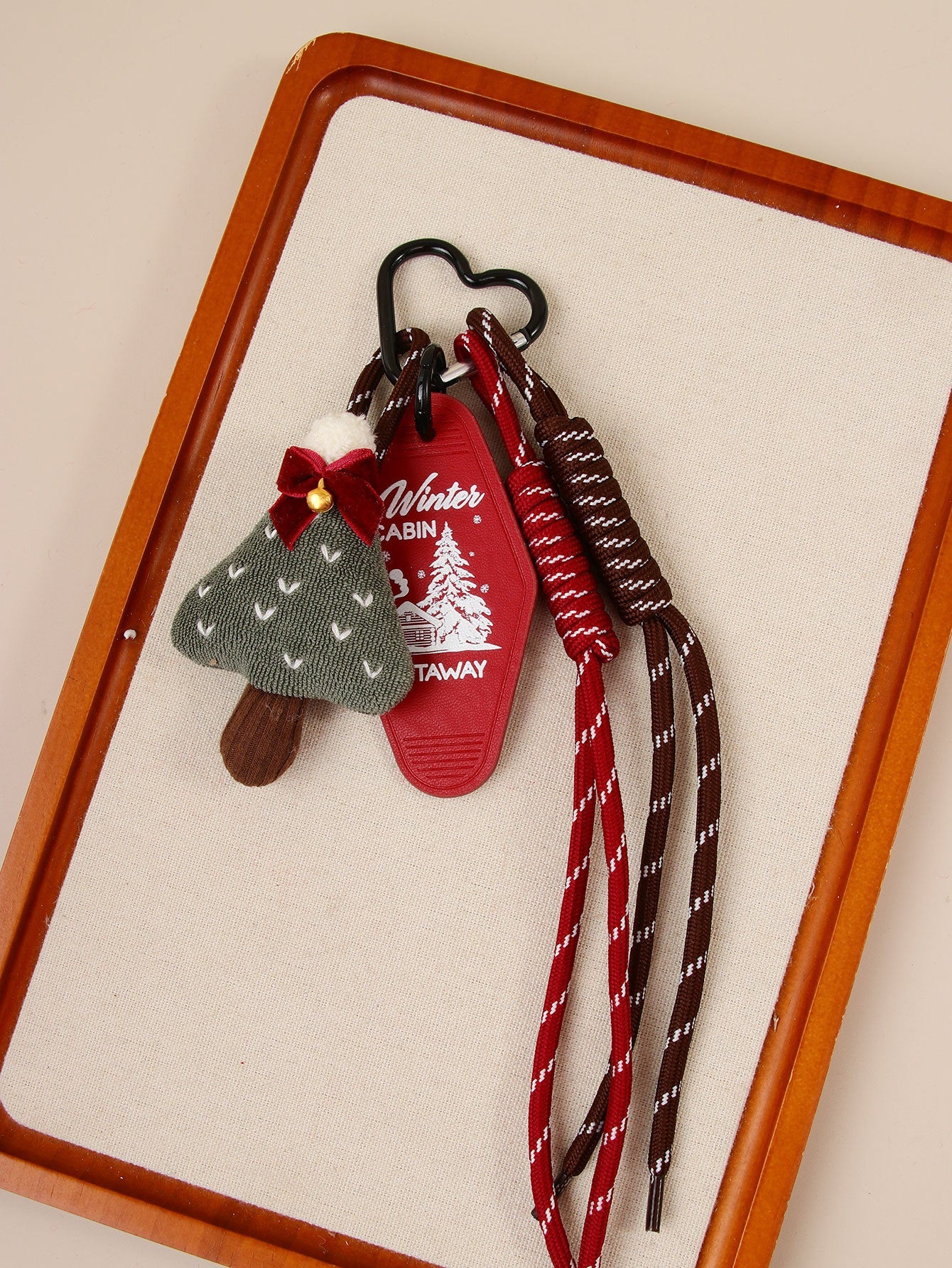 Pendentifs bonnets de Noël tricotés à la main pour clés et sacs❤️🎅