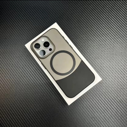 Coque iPhone avec revêtement sablé de couleur contrastante