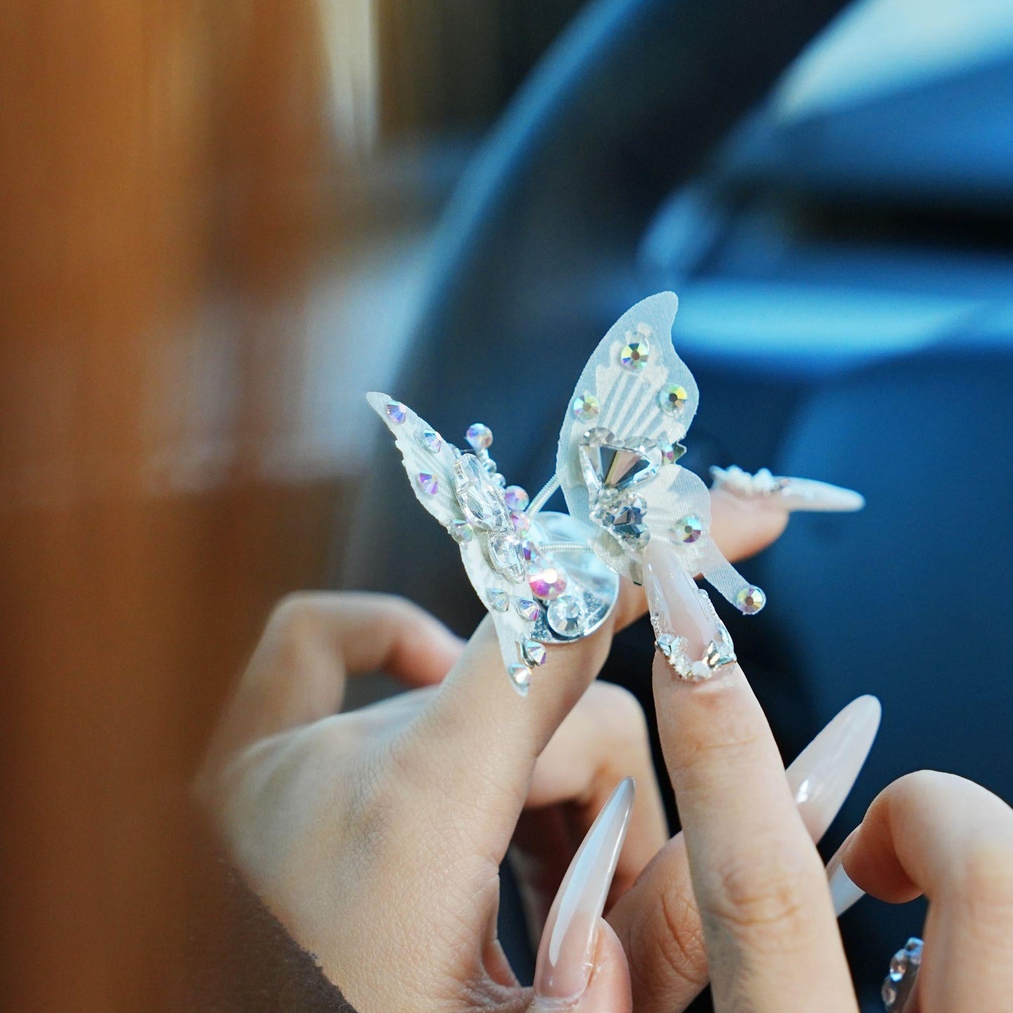 💥Vente à perte🔥Ornement papillon en diamant aux ailes battantes✨🦋
