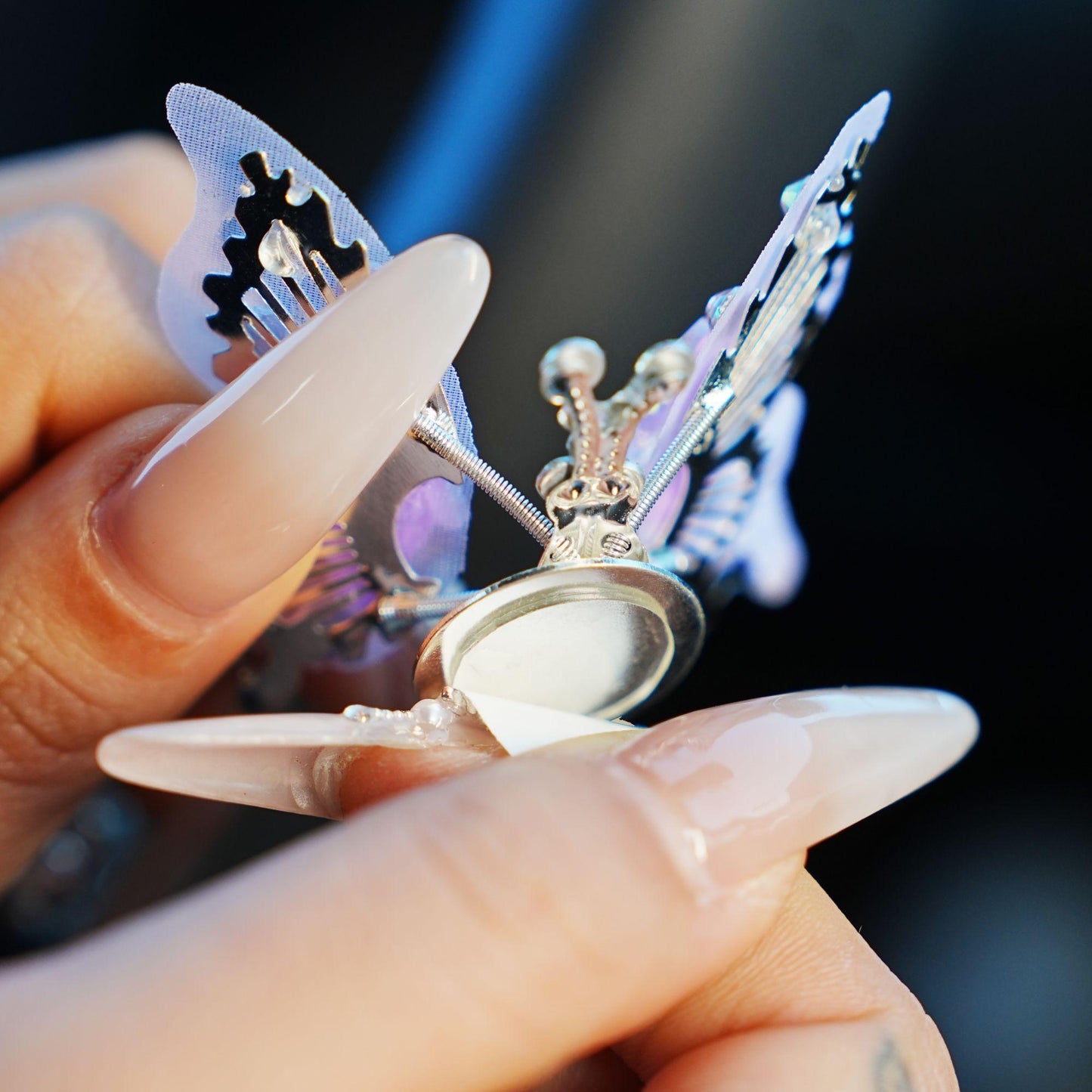 💥Vente à perte🔥Ornement papillon en diamant aux ailes battantes✨🦋